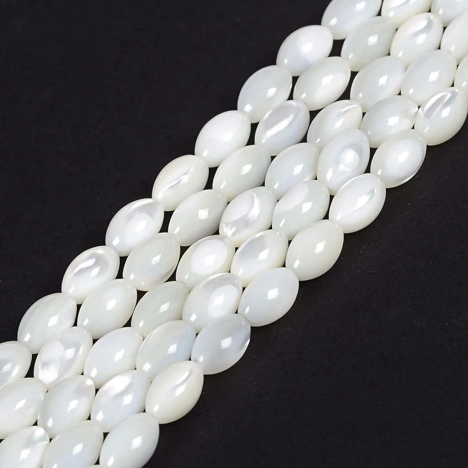 HAAMIIQII 6x9mm Natural Rice White Mother of Pearl Shell Beads Loose Gemstone Beads for Jewelry Making Strand 15 Inch (40-44pcs)